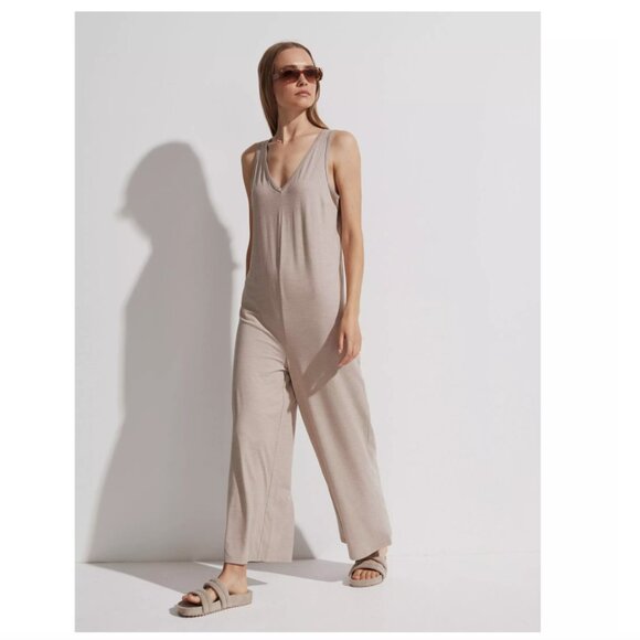 Varley Pelion Jumpsuit Stretch Jersey Sleeveless Women's Medium Taupe Tan - Picture 3 of 16